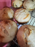 Caramelized Onion and Gouda Sourdough Bread Bowls