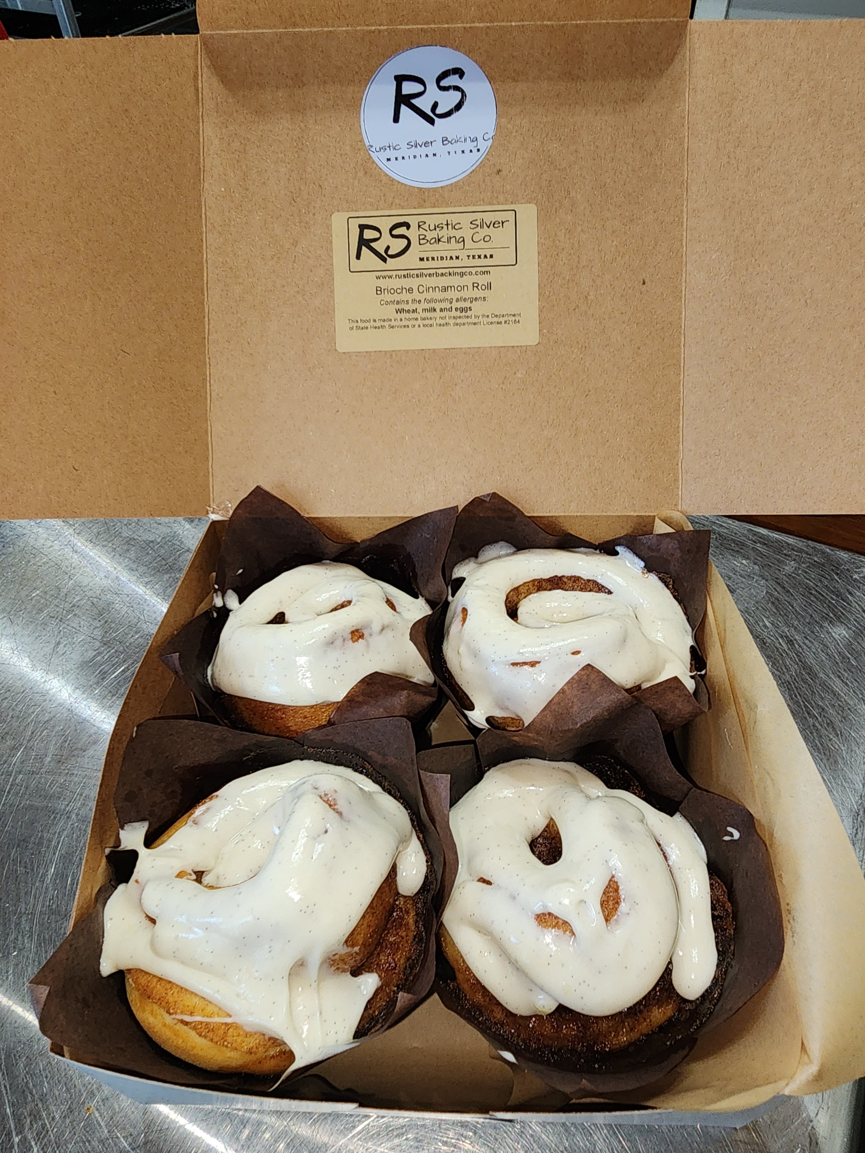 Brioche Cinnamon Rolls pack